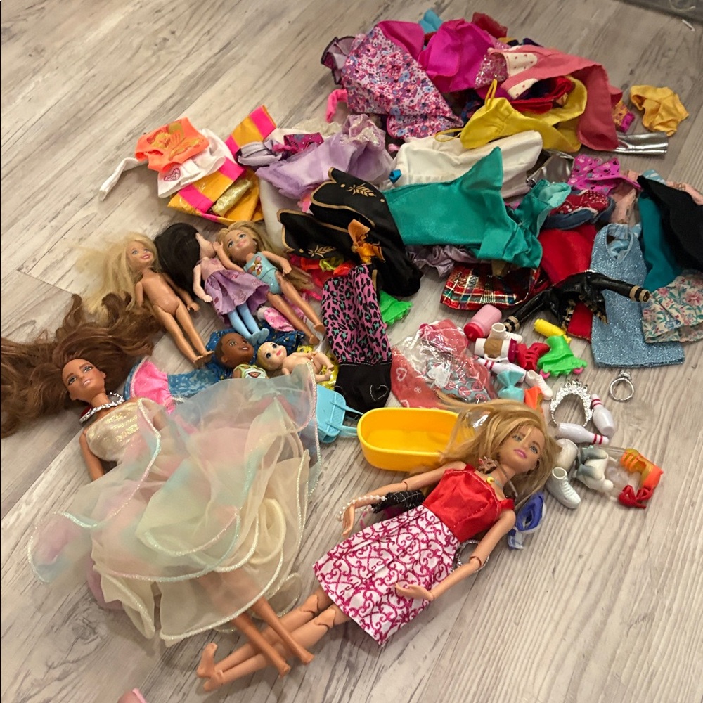 Barbie Doll Lot Doll Mixed Clothes Accessories